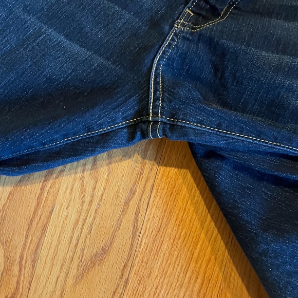 NWOT LEVI’S Signature Mid Rise Boot Cut blue Jean size 12M perfect condition - Picture 5 of 8